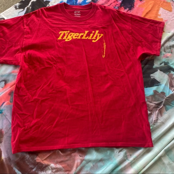 Americana Tiger Lily T-Shirt - Picture 3 of 6